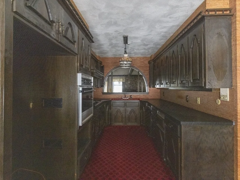 Photo of 233 Annette Ave