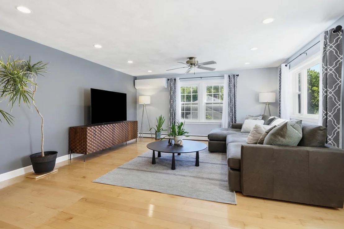 Photo of 5 Phlox Ln