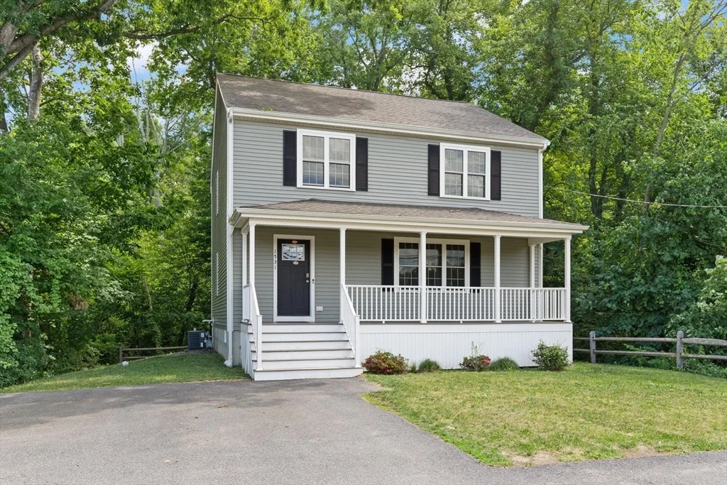 Photo of 1531 Broadway