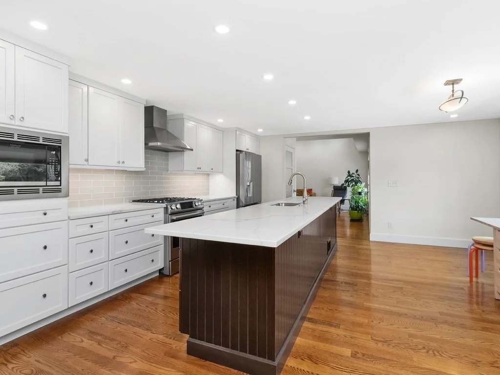 Photo of 694 Trapelo Road