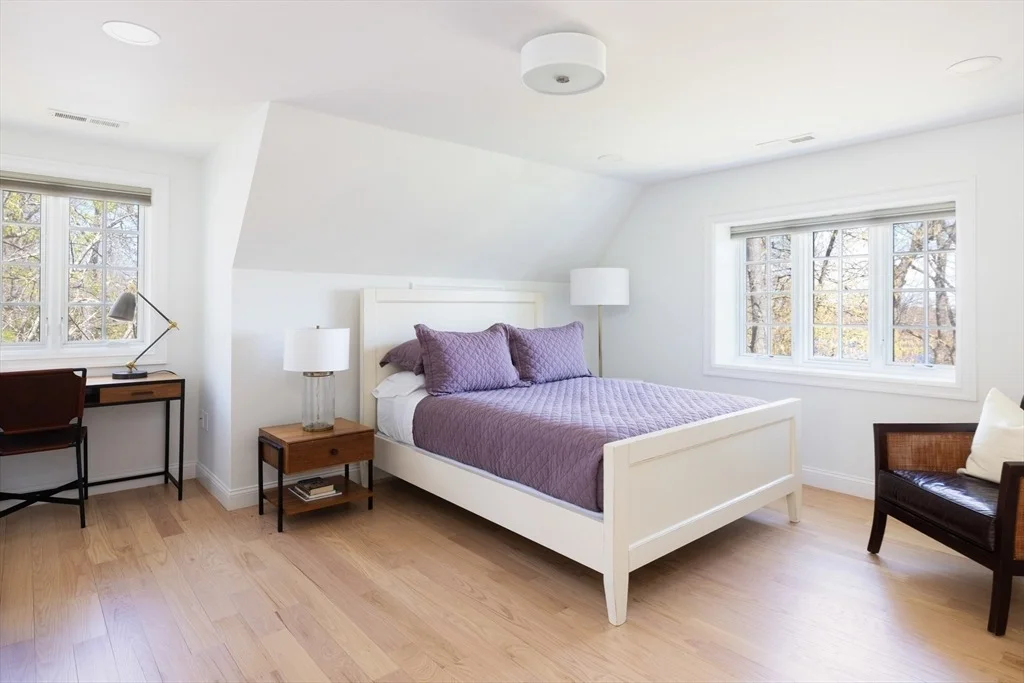 Photo of 124 Chestnut Hill Rd