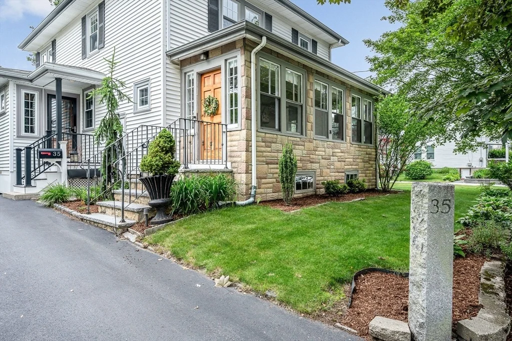Photo of 35 Warren Avenue