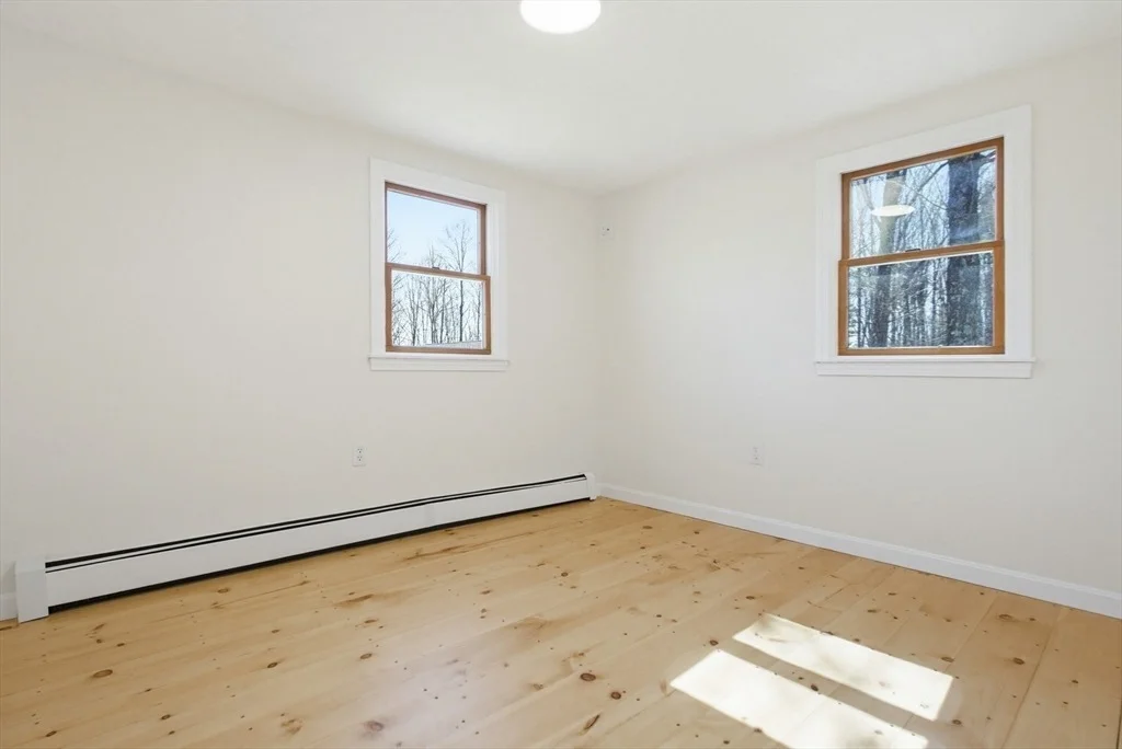 Photo of 142 Whiting St