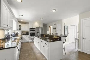 Photo of 5 Lancaster Ln