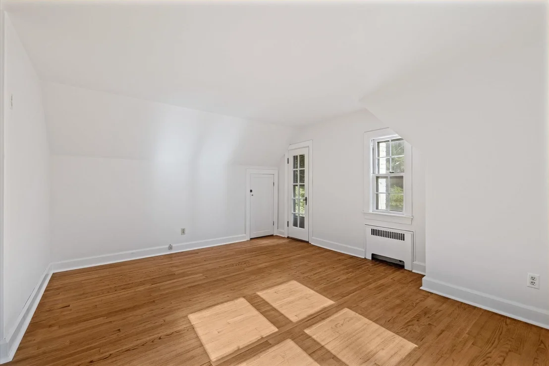 Photo of 39 Southbridge Rd
