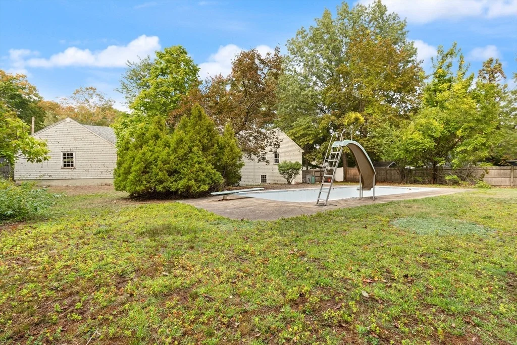Photo of 12 Whitehall Lane