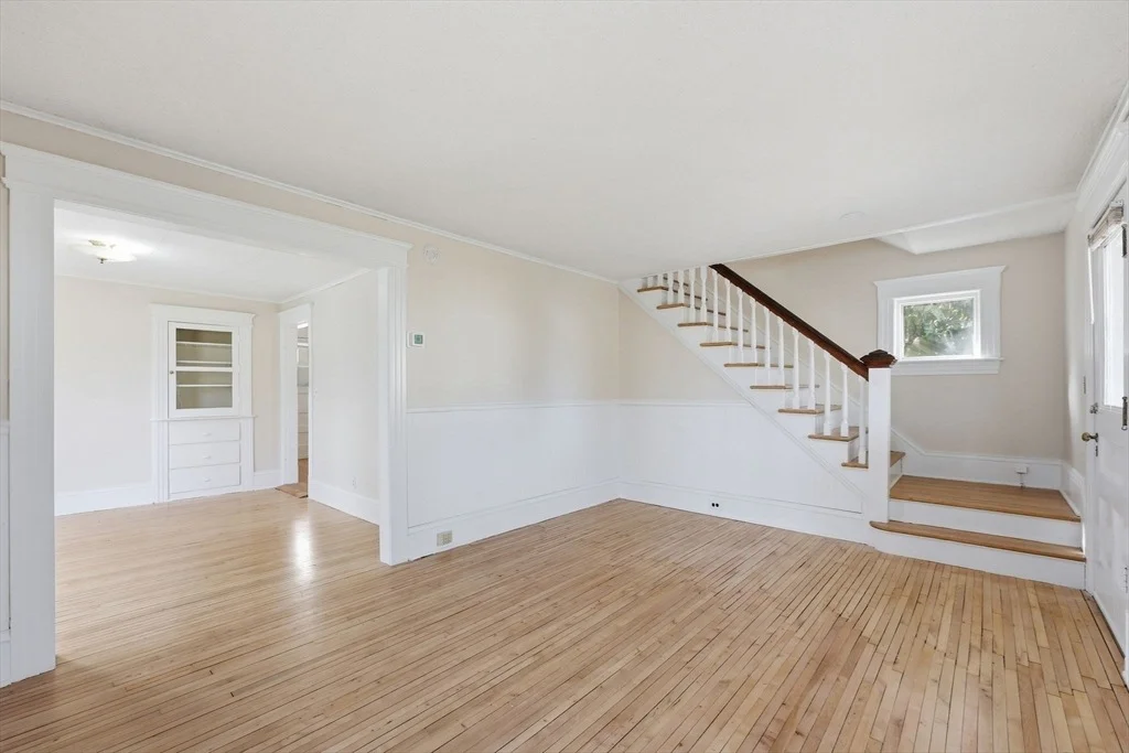 Photo of 32 Allen Ave