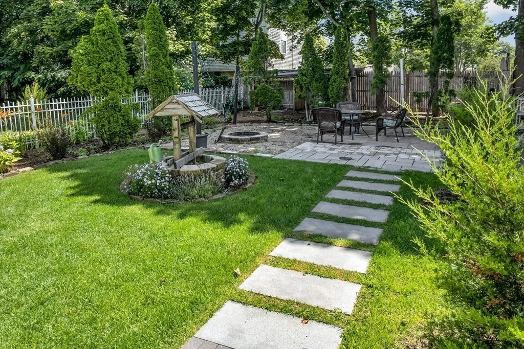 Photo of 44 Maple Avenue
