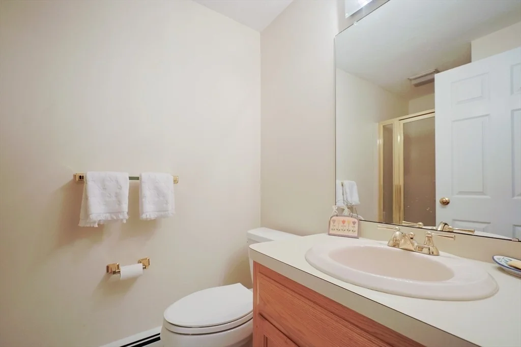 Photo of 8 Fieldstone Lane