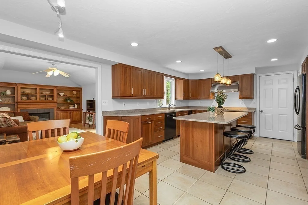Photo of 8 Autumn Ln