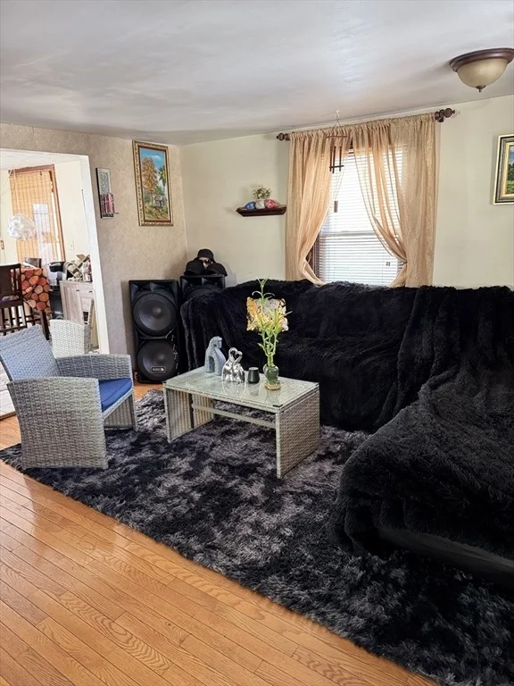 Photo of 40 Linden St