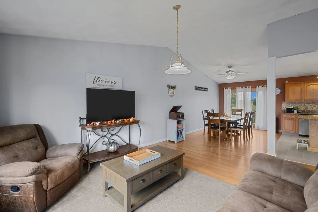 Photo of 52 Family Dr