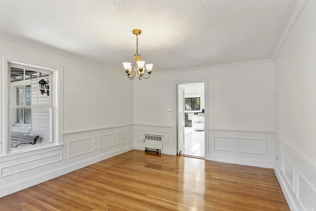 Photo of 256 Massasoit Rd