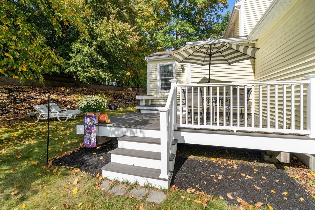 Photo of 5 Crockett Cir