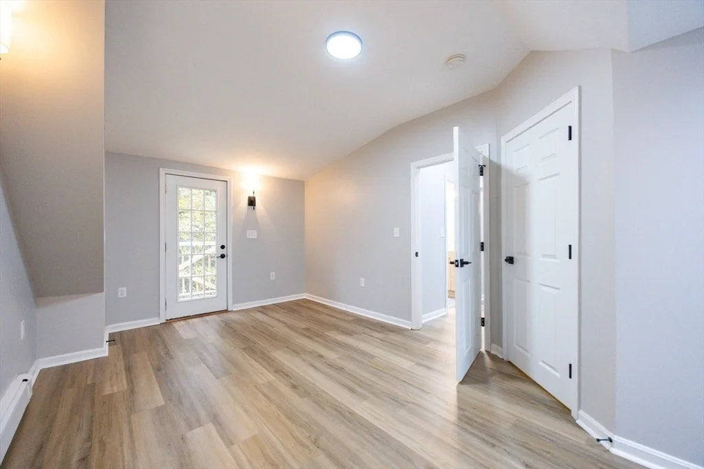Photo of 66 Oak St