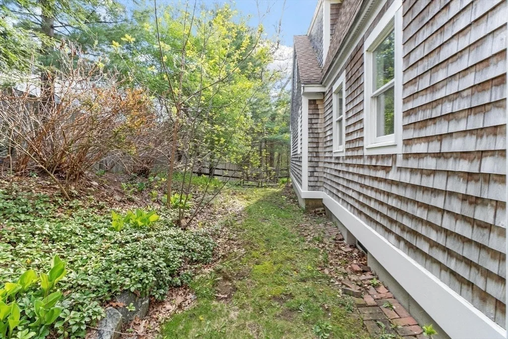 Photo of 215 Wethersfield Street
