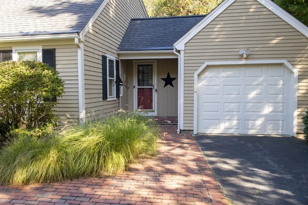 Photo of 41 Great Pines Dr