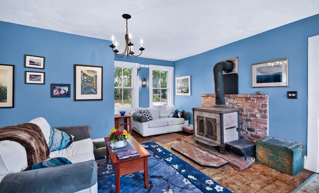Photo of 260 Pleasant St