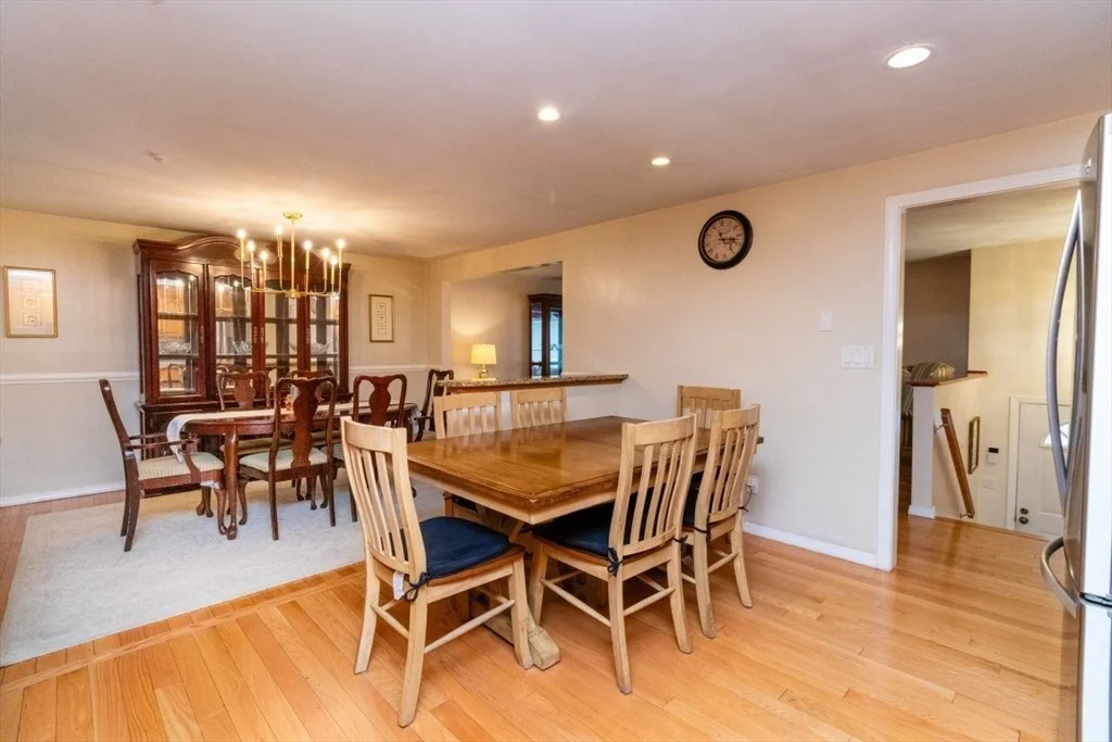 Photo of 89 Fernandez Cir