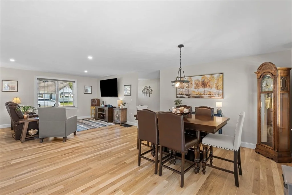 Photo of 17 Brodeur Ave