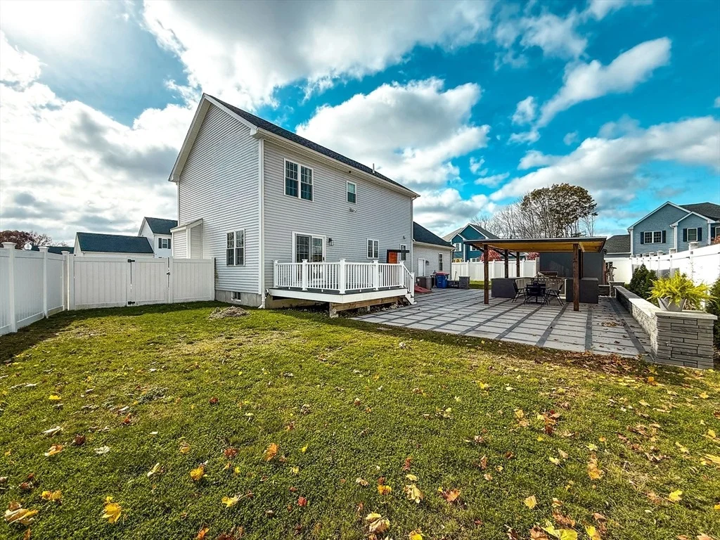 Photo of 11 Farland Cir
