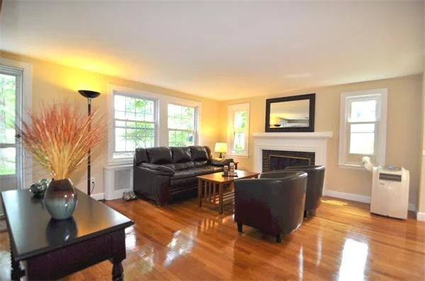 Photo of 411 Davis Rd