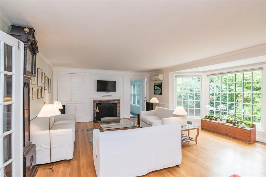 Photo of 52 Ward Ave