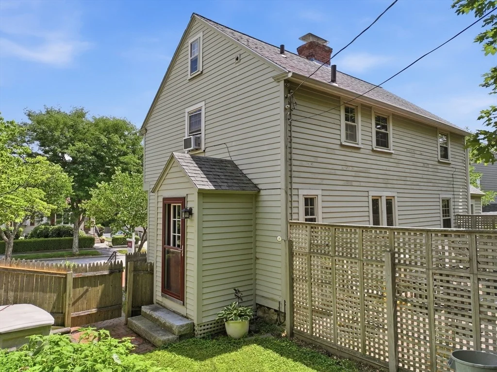 Photo of 154 Barnard Rd