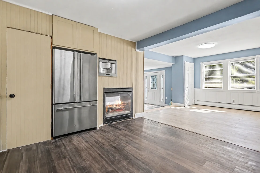 Photo of 188 Oak St