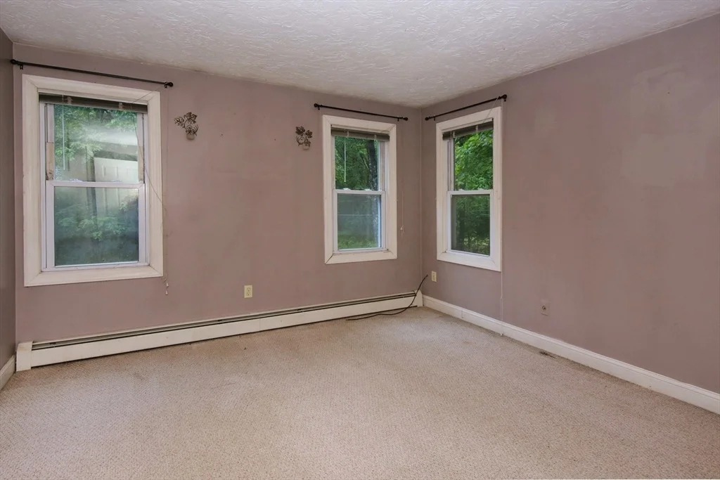 Photo of 357 Barre Rd