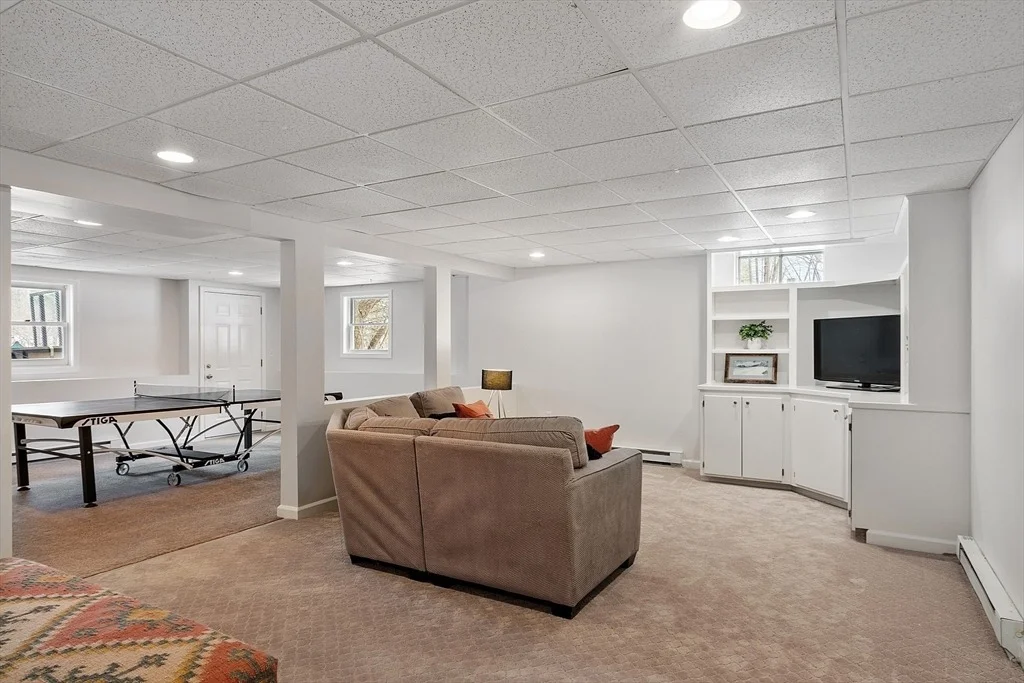 Photo of 7 Meadowbrook Cir