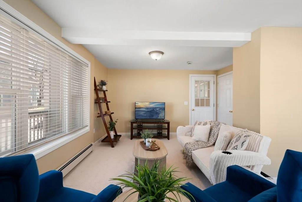 Photo of 242 Everett Street