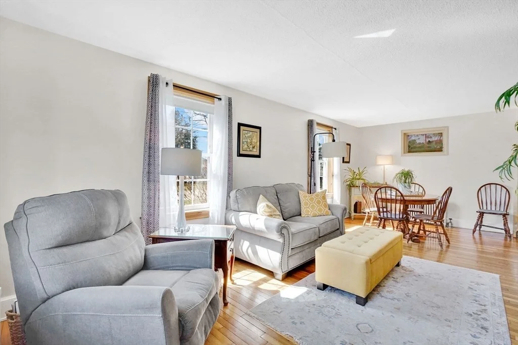 Photo of 101 Ray St