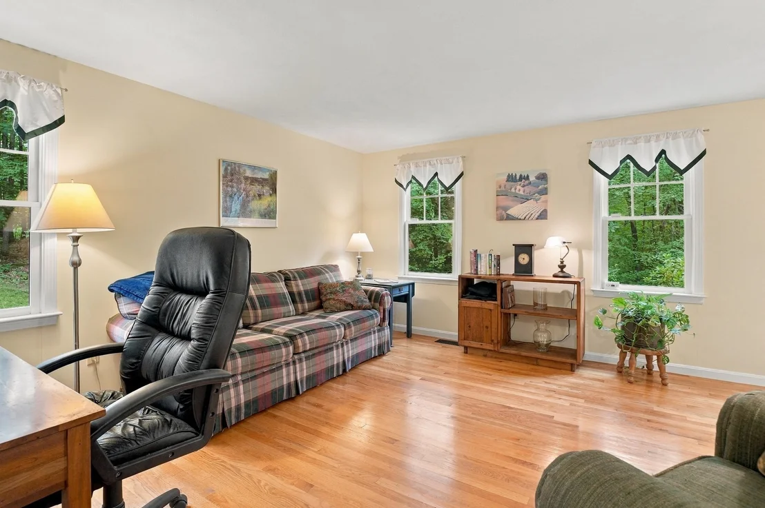 Photo of 7 Trout Brook Way