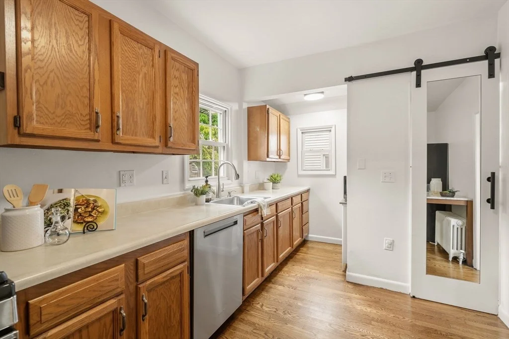 Photo of 53 Henderson St