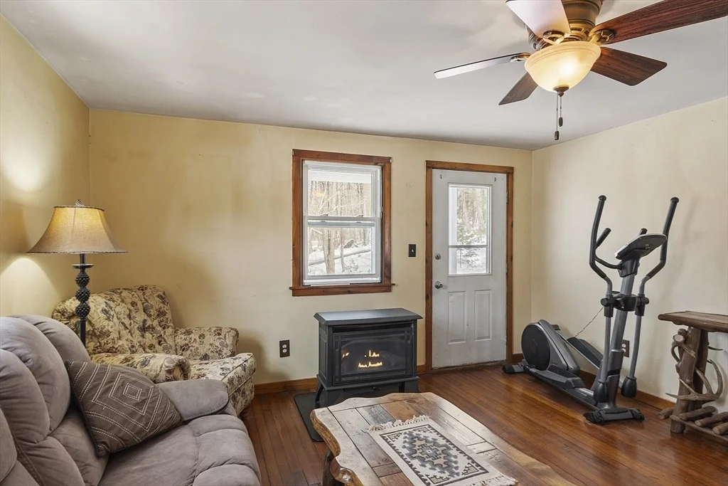 Photo of 72 Amherst Rd