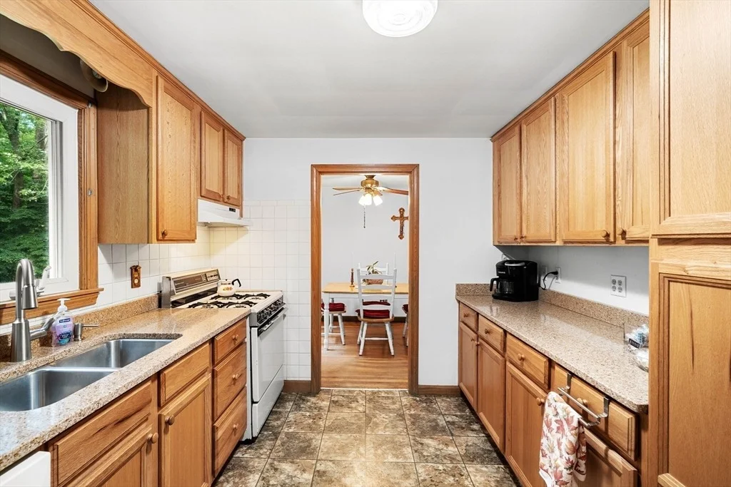 Photo of 16 Crown Rd