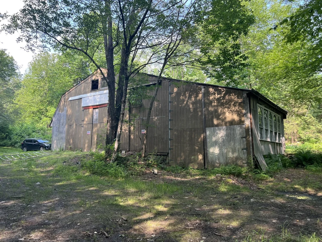 Photo of 140 Bond Rd