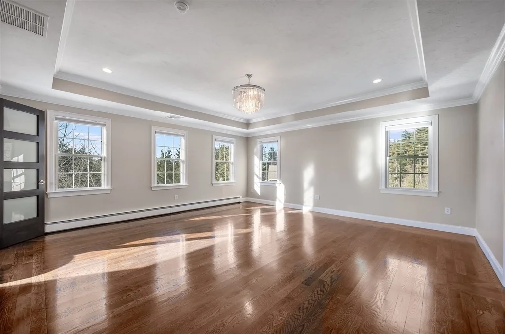 Photo of 25 Collins Rd