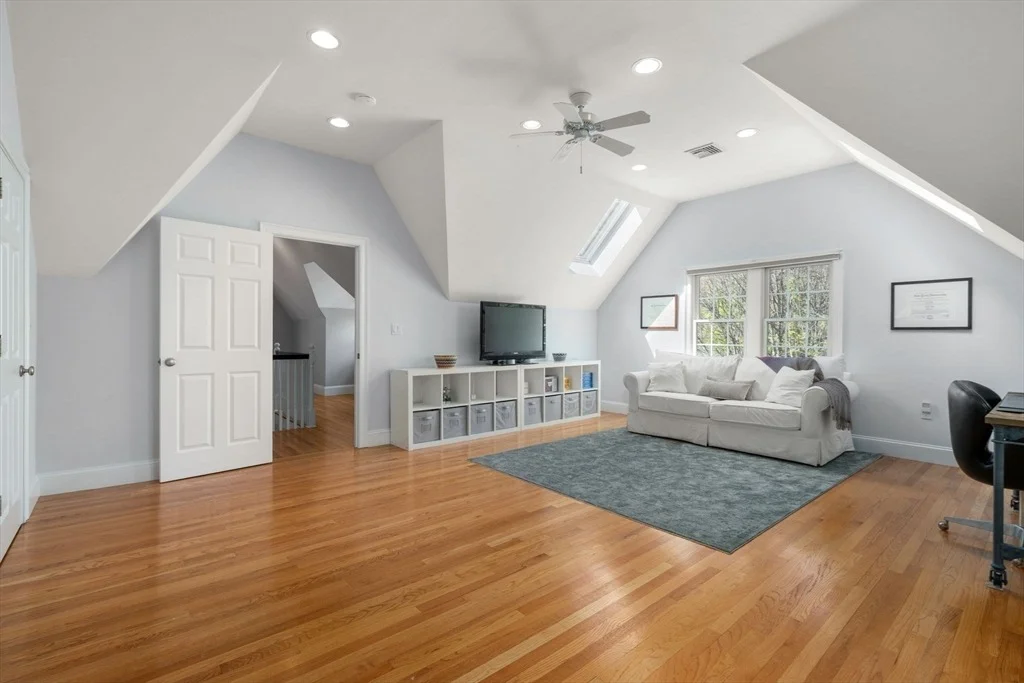 Photo of 110 Avalon Rd
