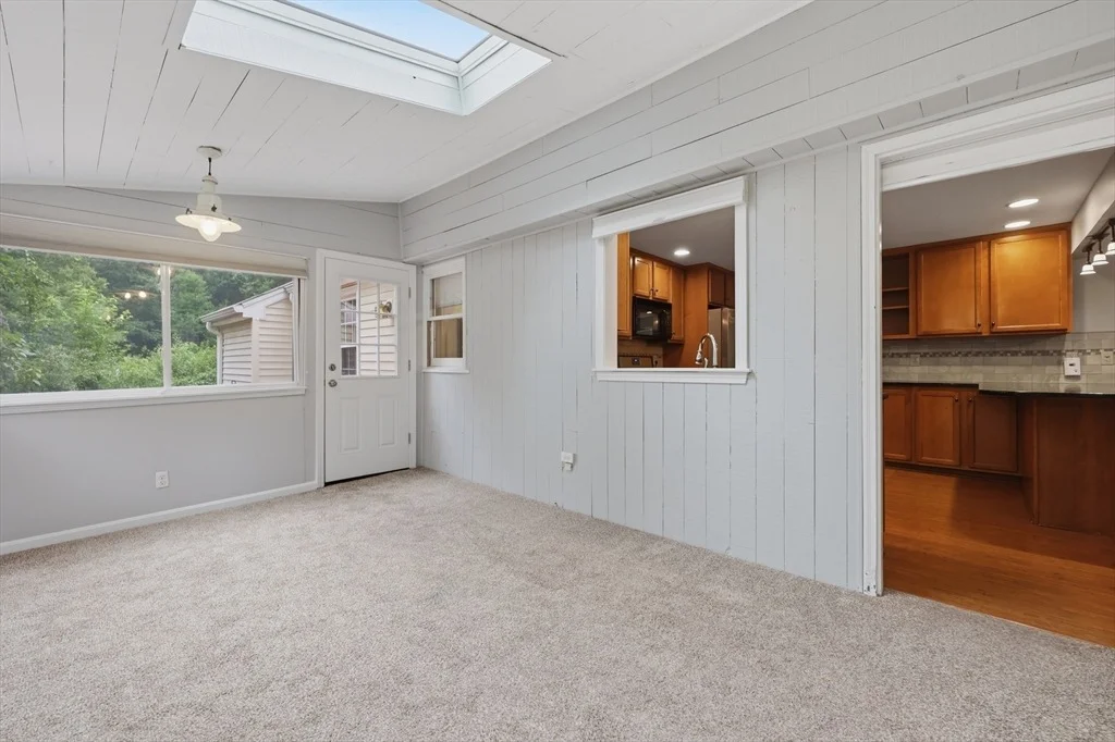 Photo of 6 Fox Hill Road