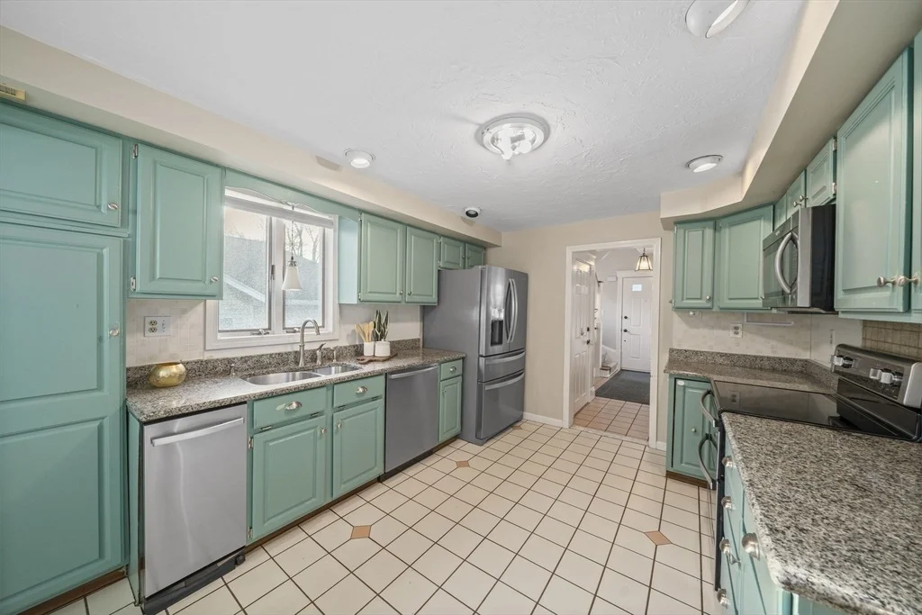 Photo of 86 Cabot Ave