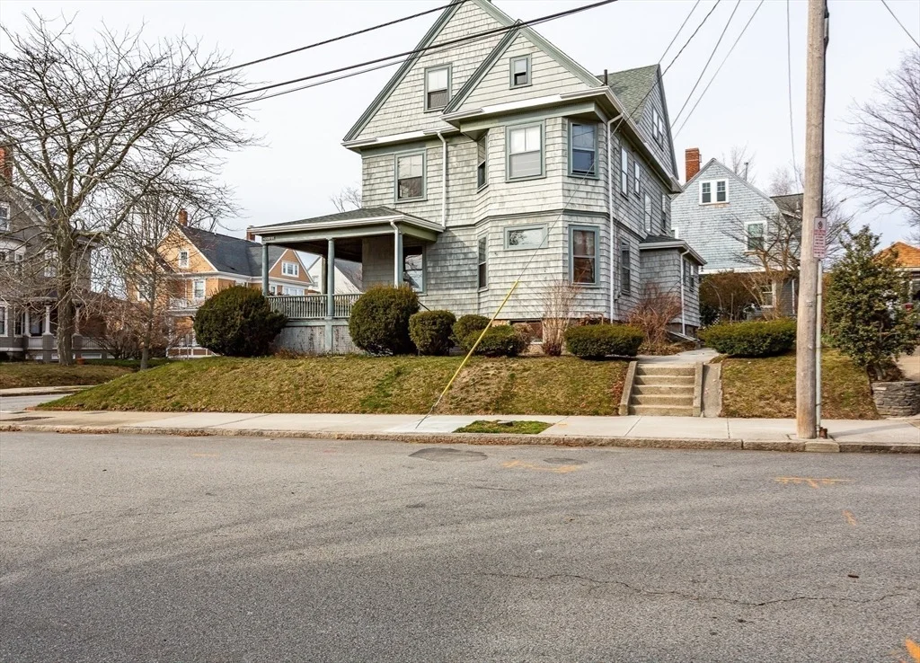Photo of 445 Madison St