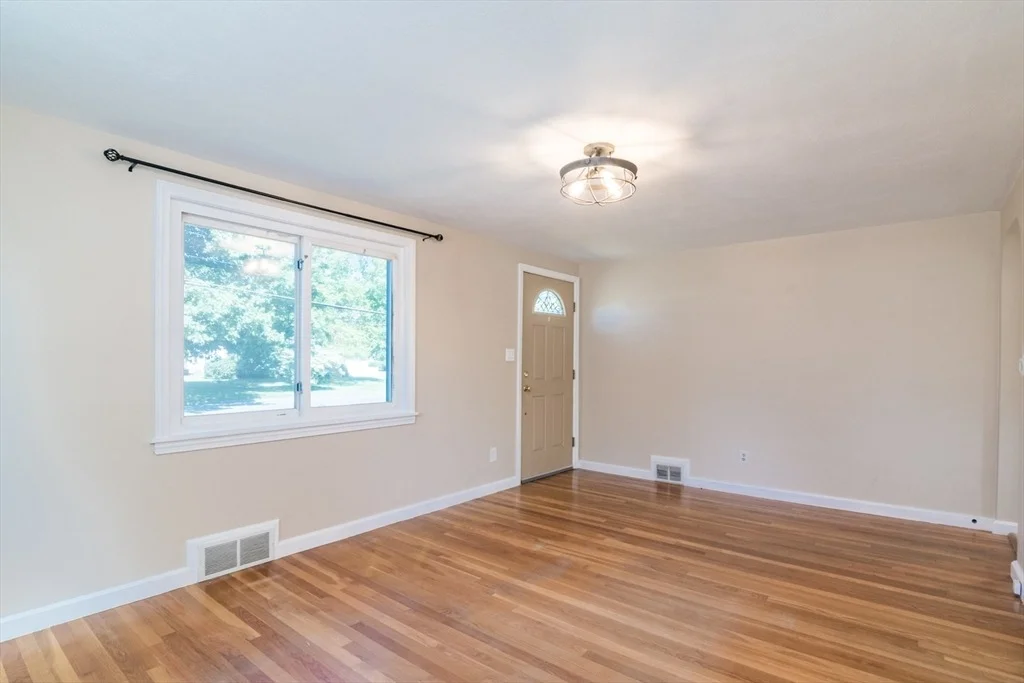 Photo of 73 Catalpa Ter
