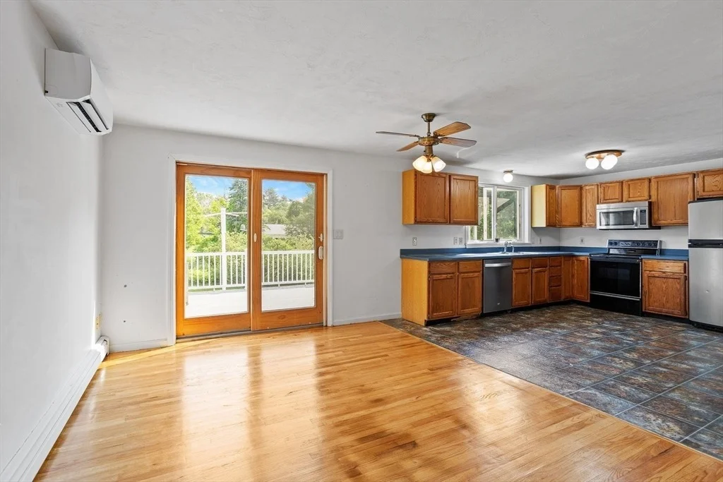 Photo of 10 Farm Rd