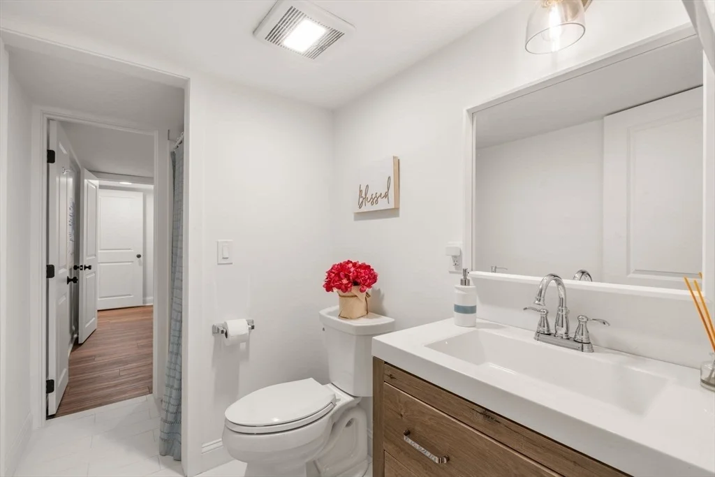 Photo of 33 Hickory Rd