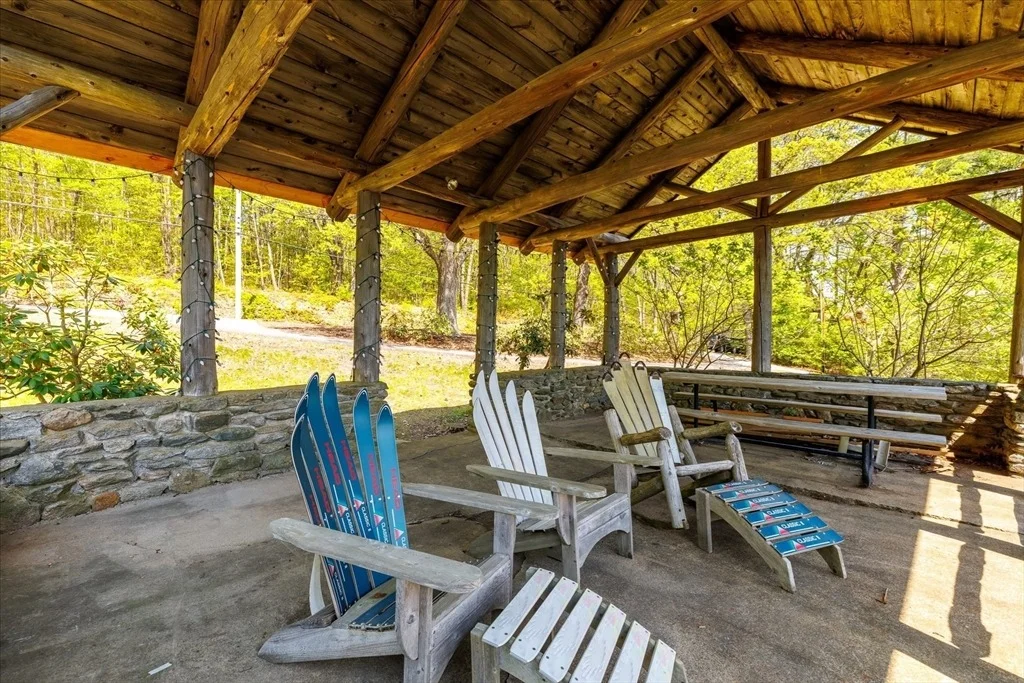 Photo of 152 Mountain Rd