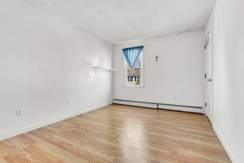 Photo of 46 Vincent Cir
