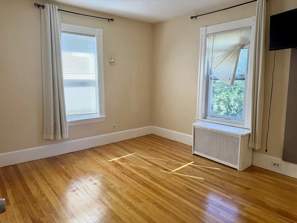 Photo of 31 Stoneland Rd