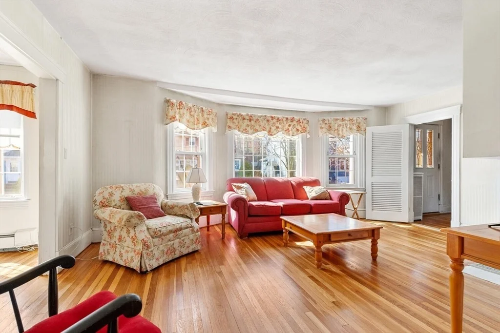 Photo of 166 Worcester St